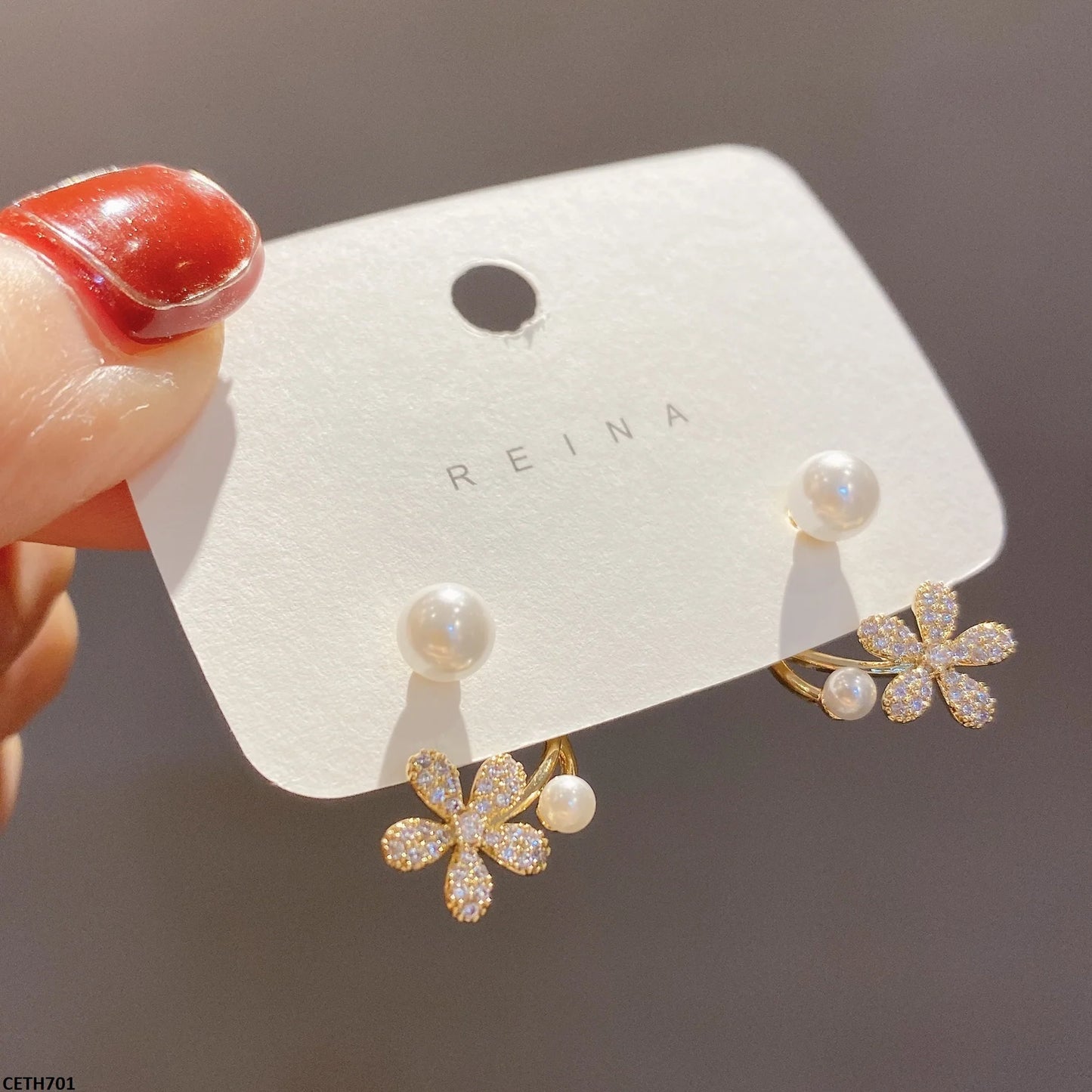 Flower Pearl Tops Pair